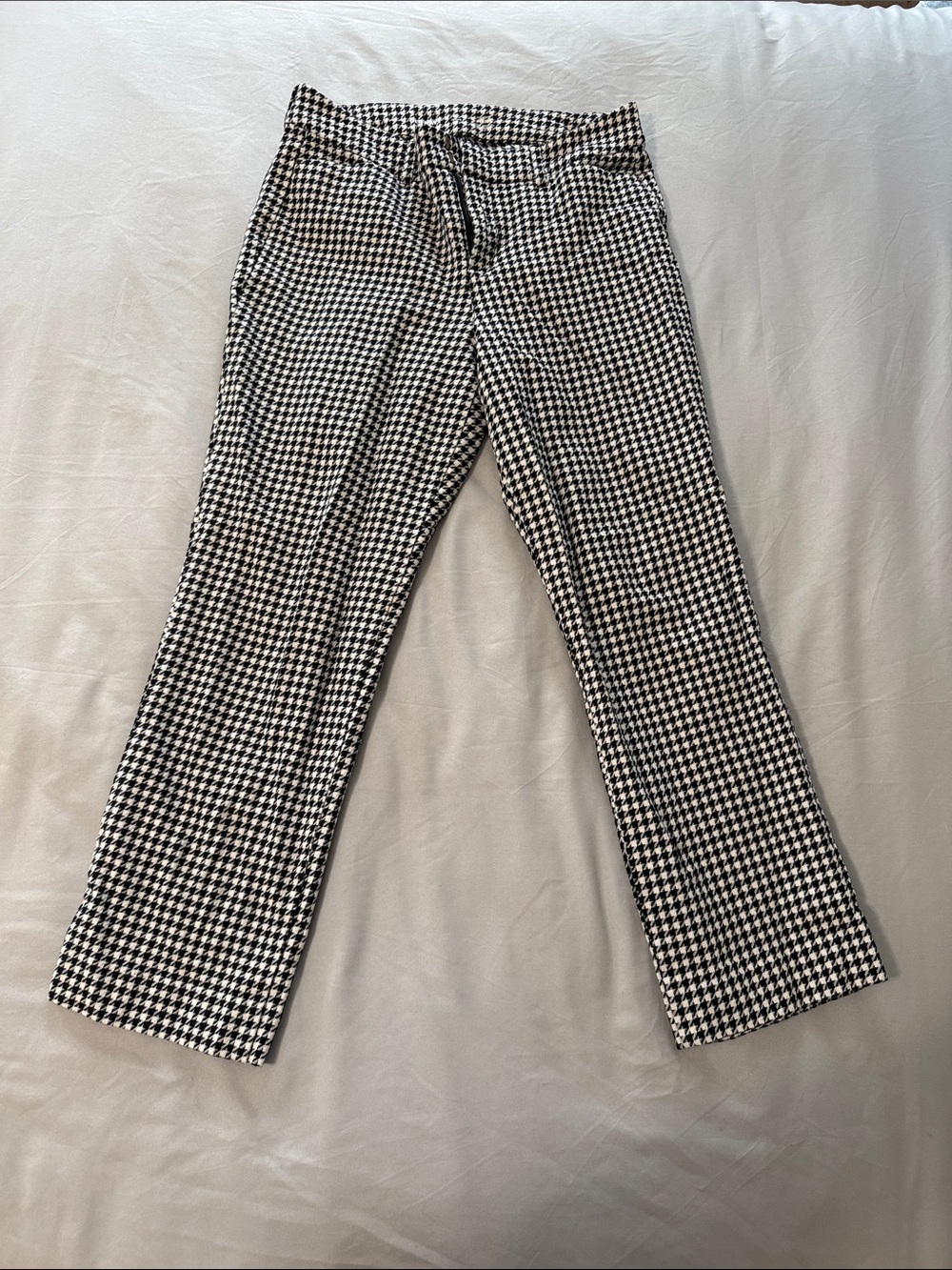 Old Navy Black and White Houndstooth High Rise Pixie Pants